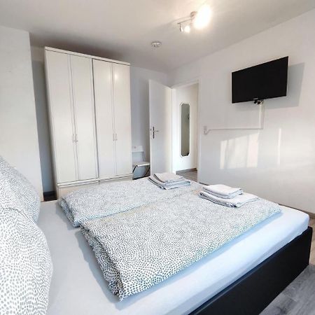 New High Speed Wifi - Elegantes 2 Schlafzimmer Apart Mit 3 Betten Пфорцхайм Екстериор снимка