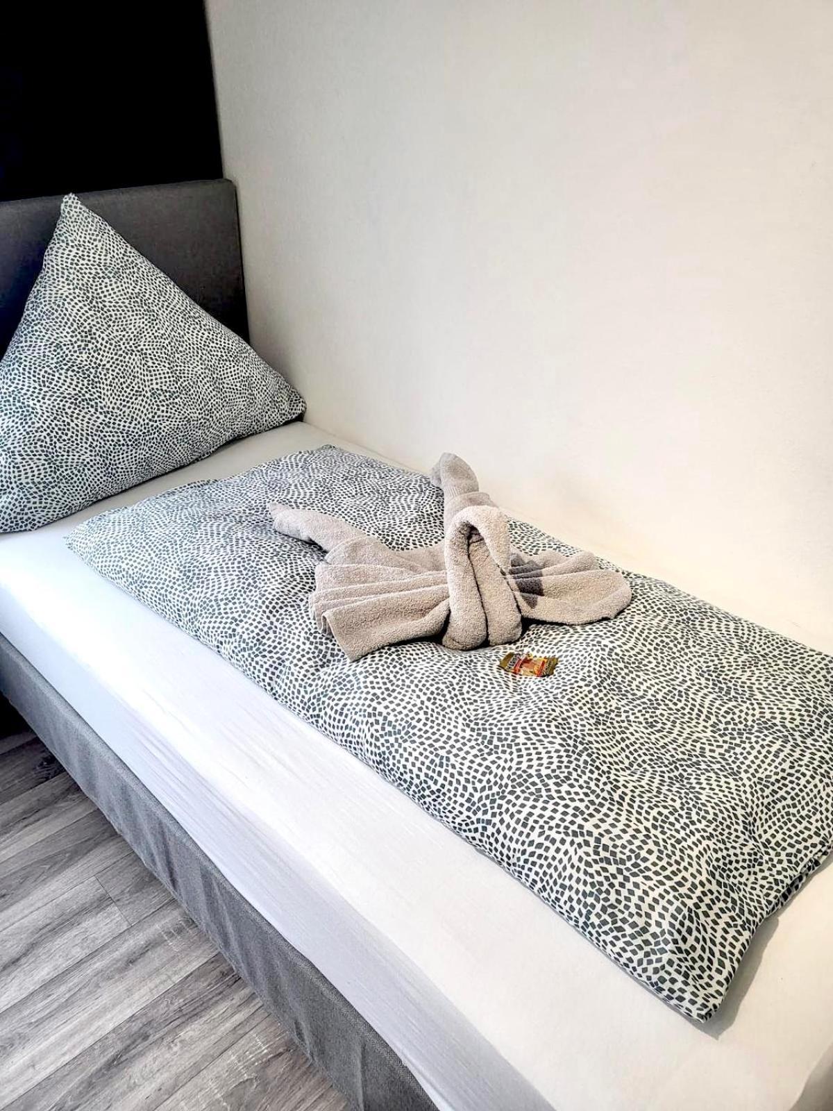 New High Speed Wifi - Elegantes 2 Schlafzimmer Apart Mit 3 Betten Пфорцхайм Екстериор снимка