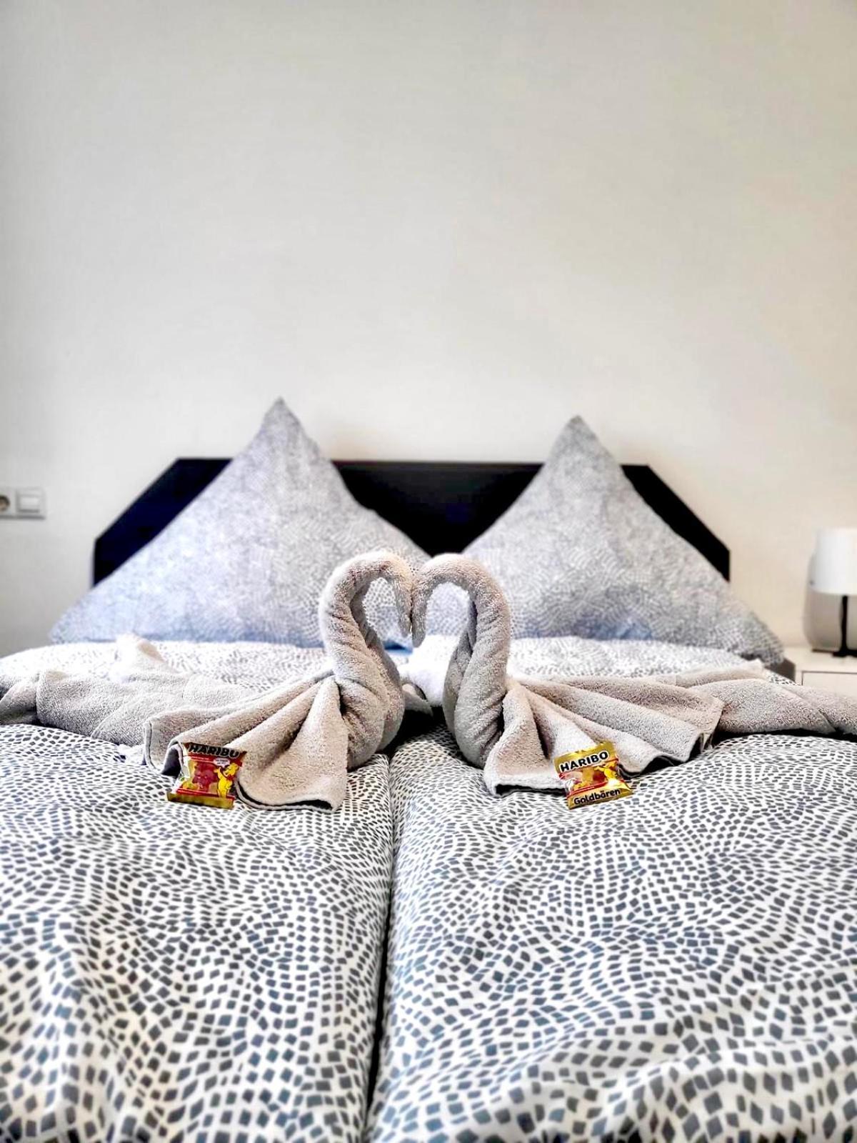 New High Speed Wifi - Elegantes 2 Schlafzimmer Apart Mit 3 Betten Пфорцхайм Екстериор снимка